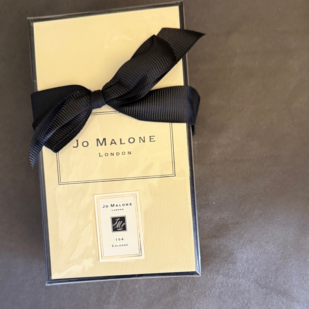 Jo Malone 154  3.4 oz
New in sealed box ready to gift - Picture 2 of 4